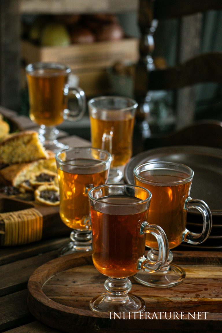 Spiced Apple Shire Sipper | Hobbit Cider-Inspired Mocktail
